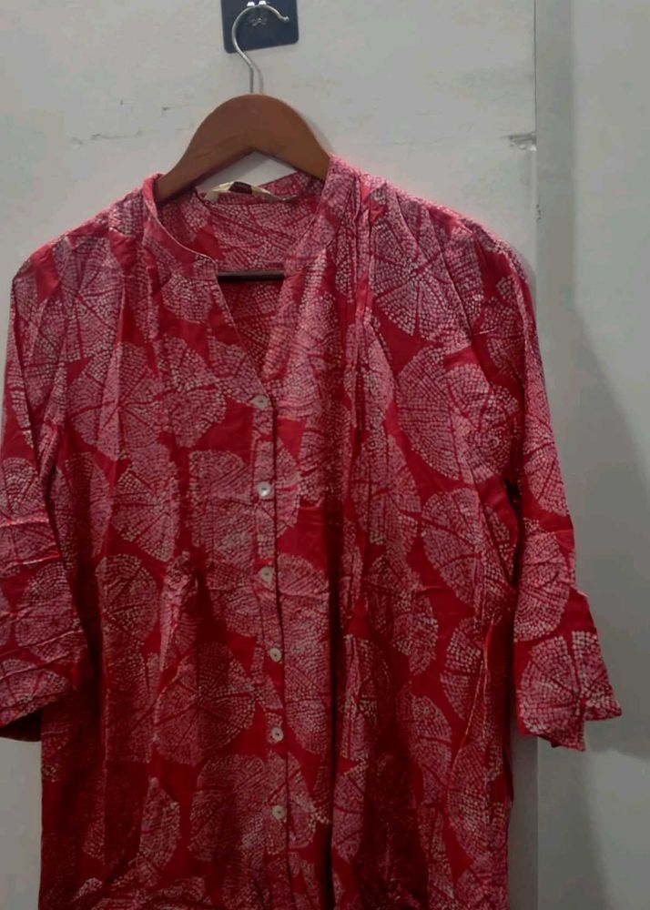 Chic Red Leaf Print short Kurta