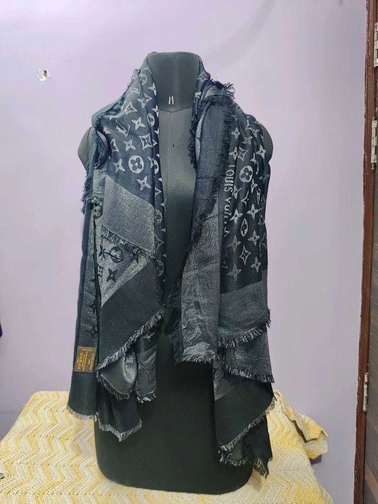 Louis Vuitton Designer Monogram Scarf
