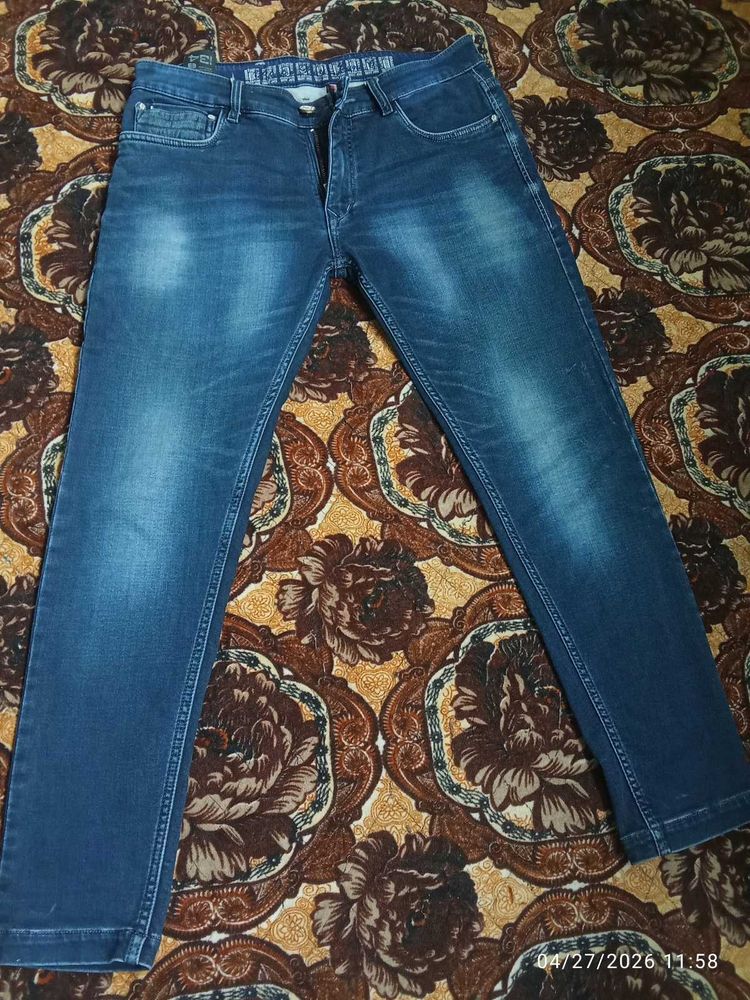 Men's Blue Wash Jeans