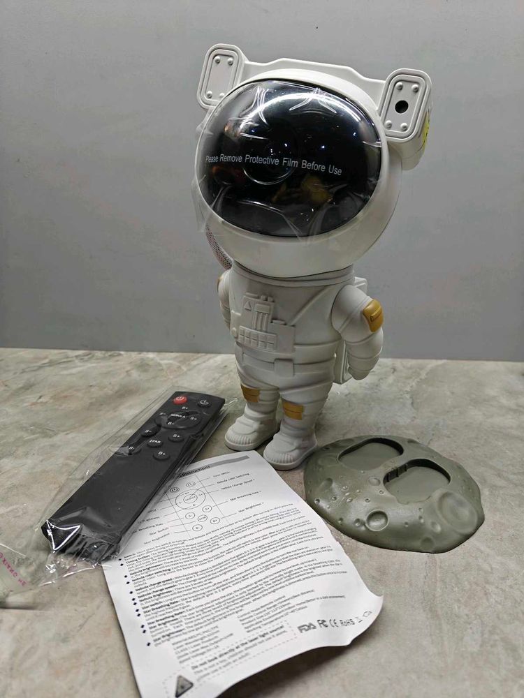 Astronaut Projector Lamp with Remote