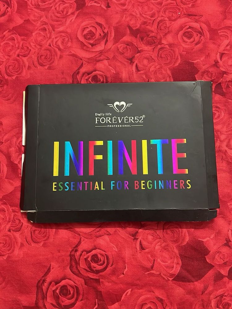 34 colour Eyeshadow palette