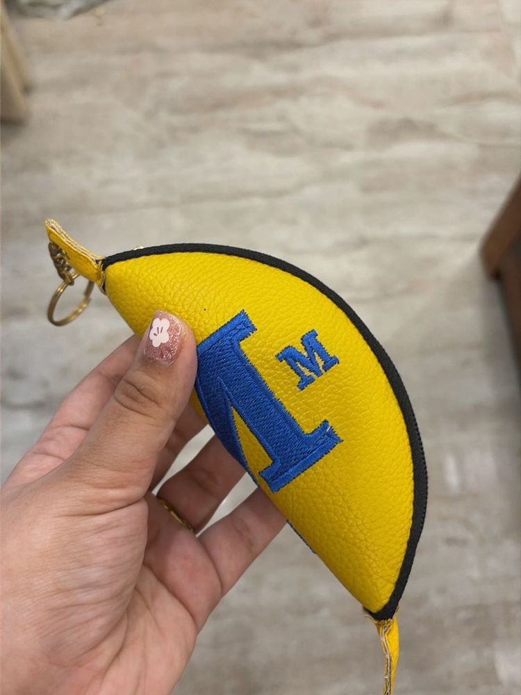 small pouch for blunts