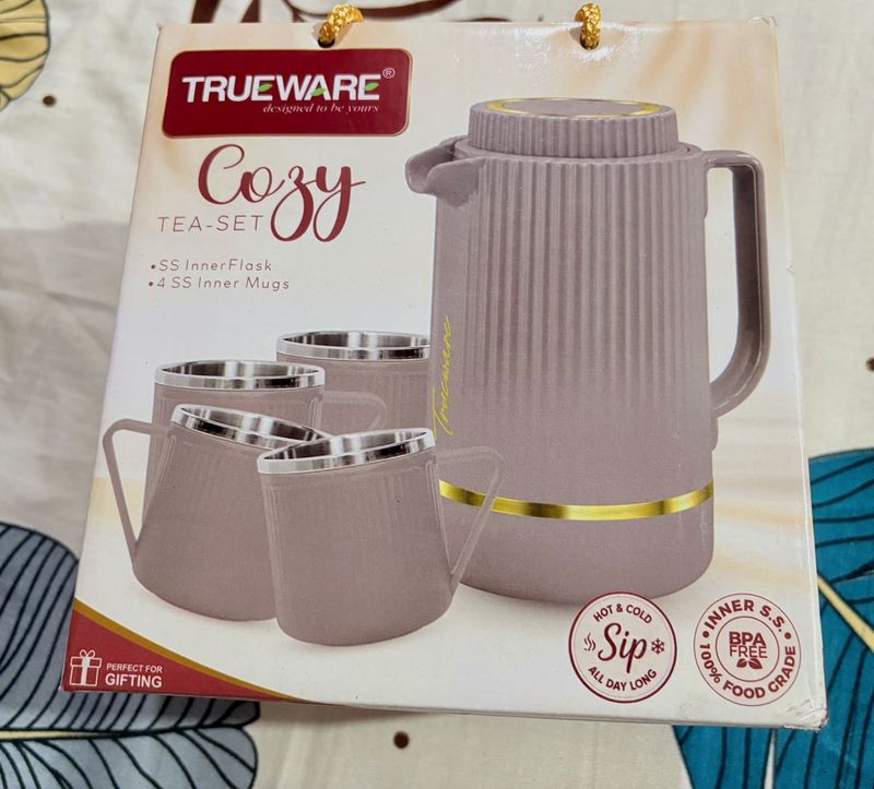 Trueware Cozy Tea Set with Jug