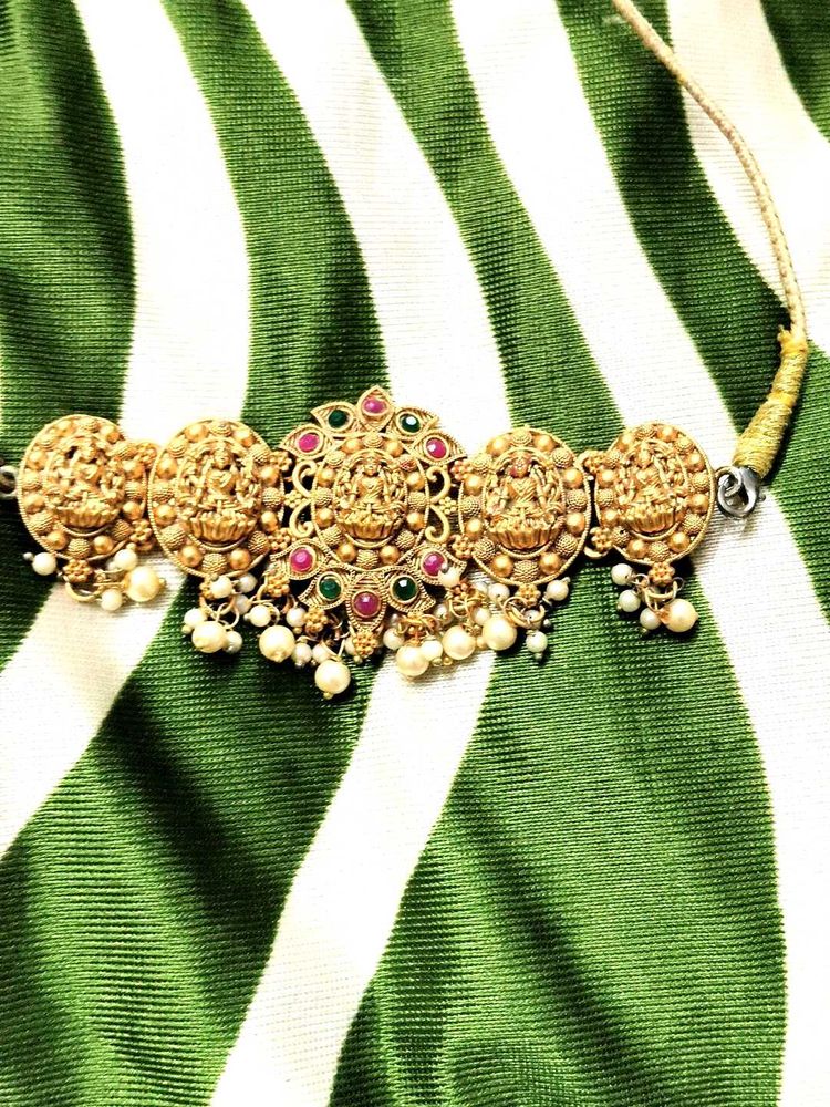 Elegant Gold Plated Kundan Necklace