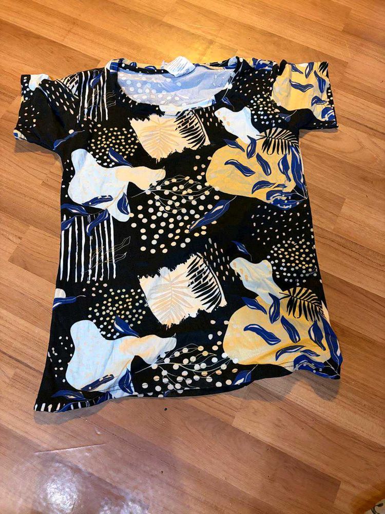 Abstract Print Black T-Shirt