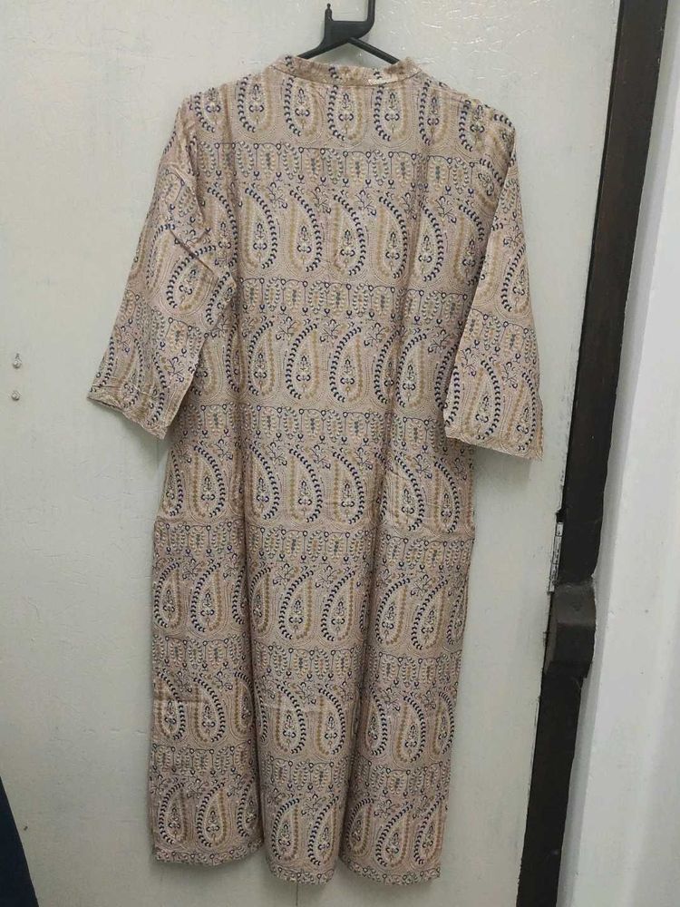 Beautiful Paisley Print Kurta