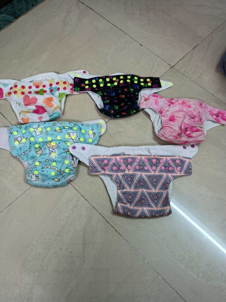 SUPERBOTTOMS Cloth Diaper Bundle - Cute Prints