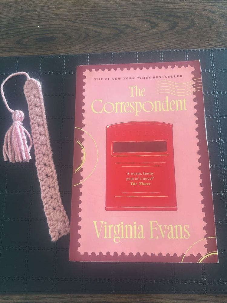 The Correspondent by Virginia Evans Book
