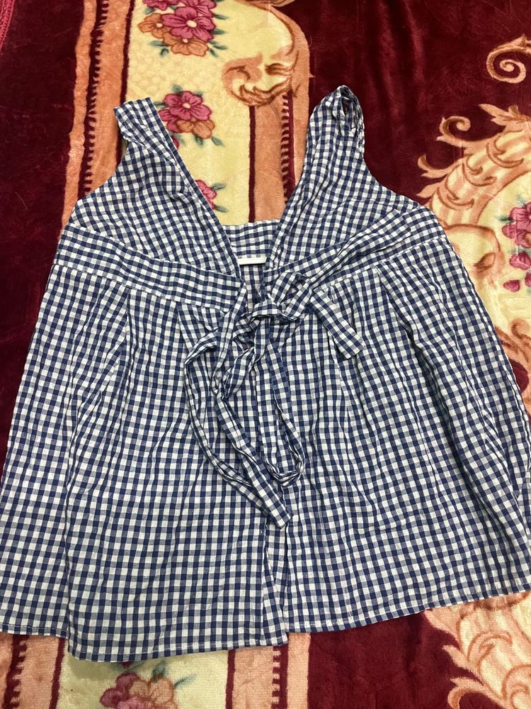 Cute Blue &amp; White Gingham Tie-Front Top