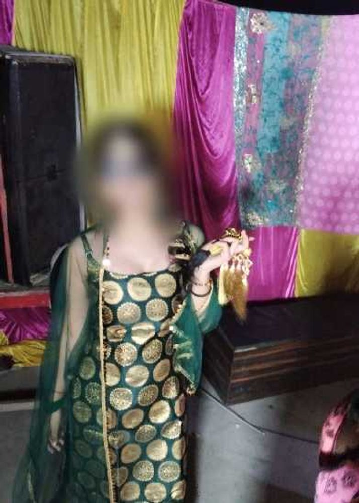 Elegant Green Kurta Set with Gold Motifs