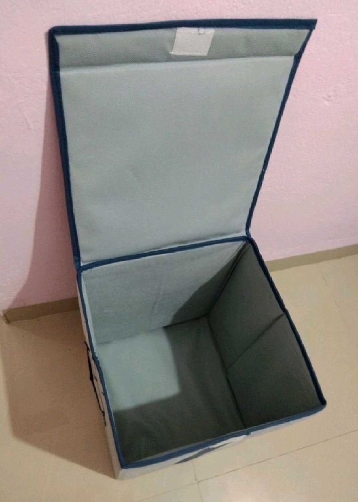 Collapsible Storage Cube