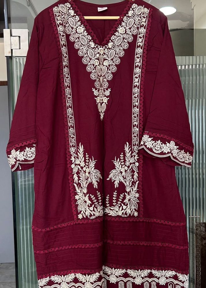 Maroon Kurta with White Embroidery Set