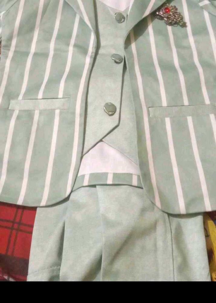 Boys Striped Party Suit Blezer Combo