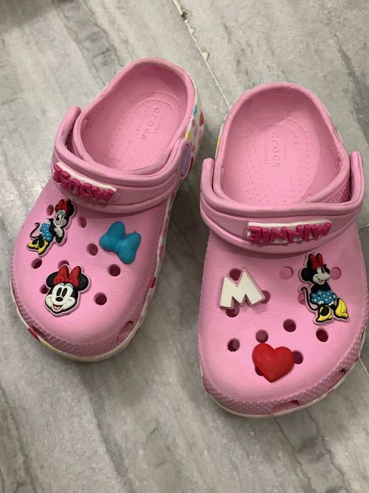 crocs