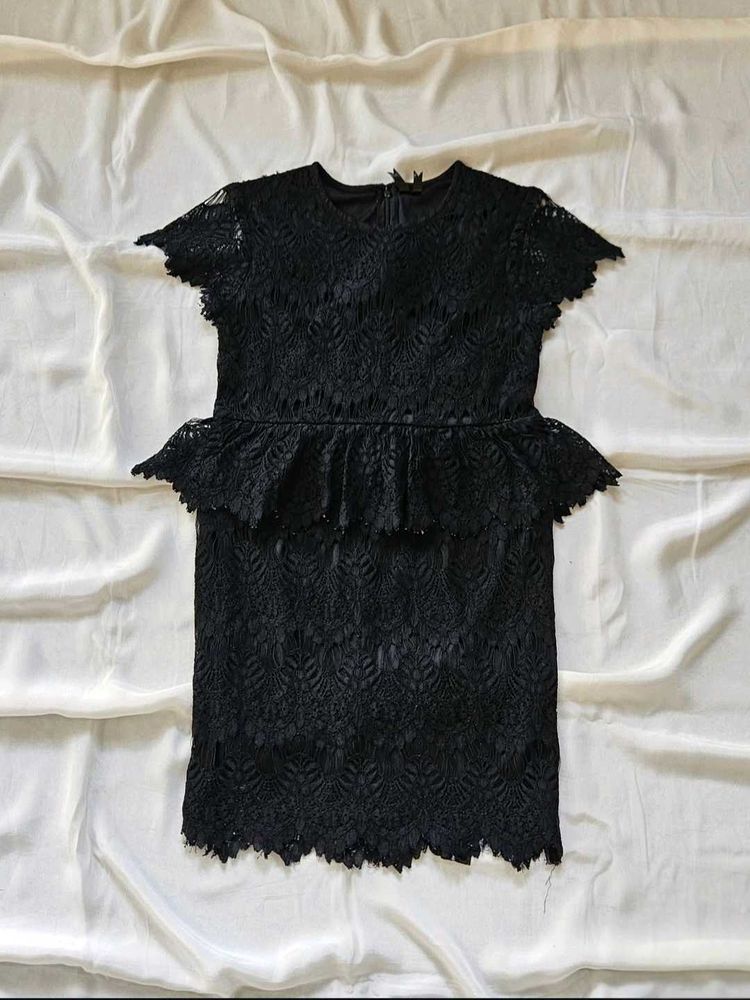 Little Black Dress (Elle)