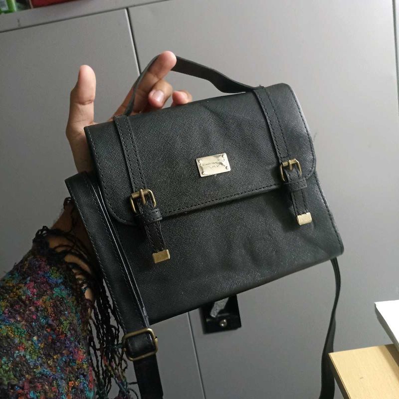 Chic Black Satchel Handbag