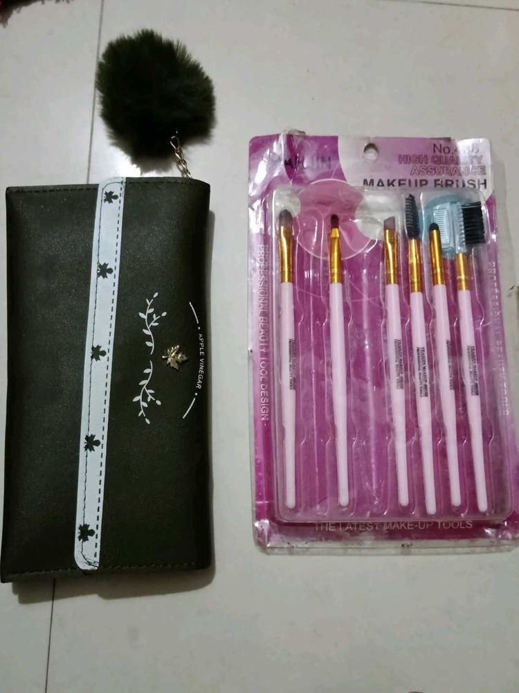 Makeup Brush Set &amp; Pouch