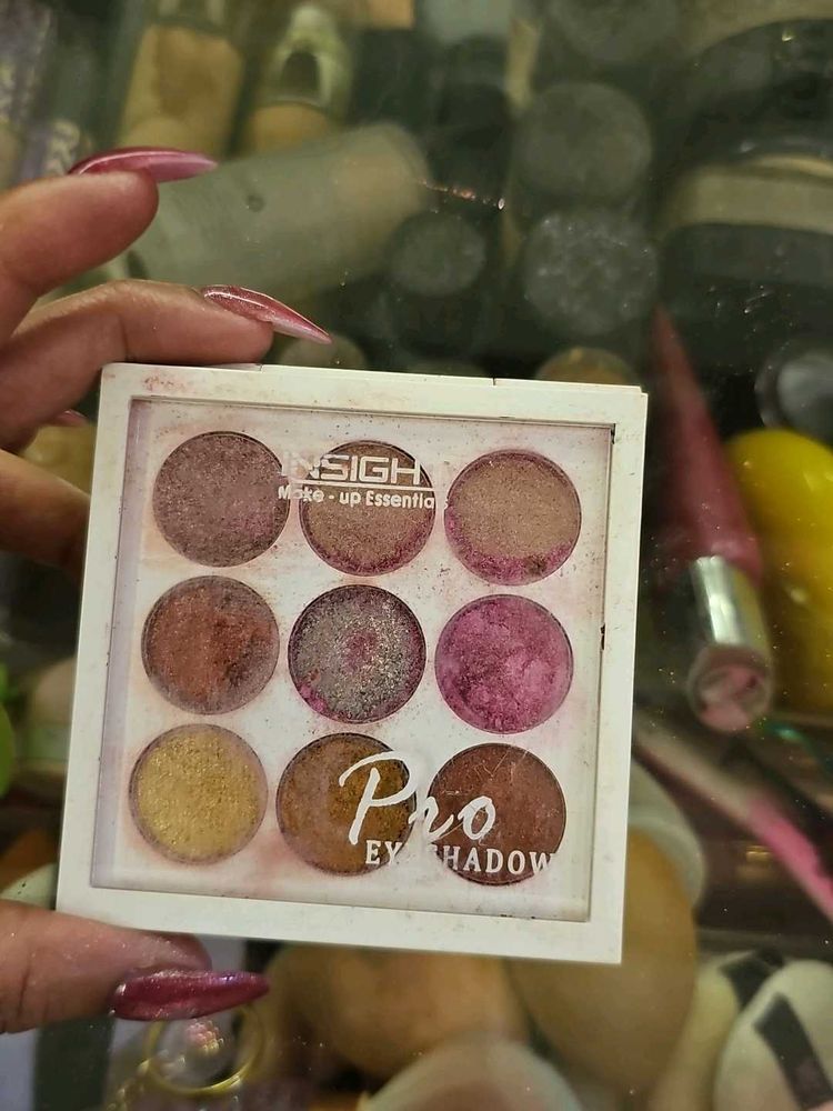Insight Pro Eyeshadow Palette - 9 Colors