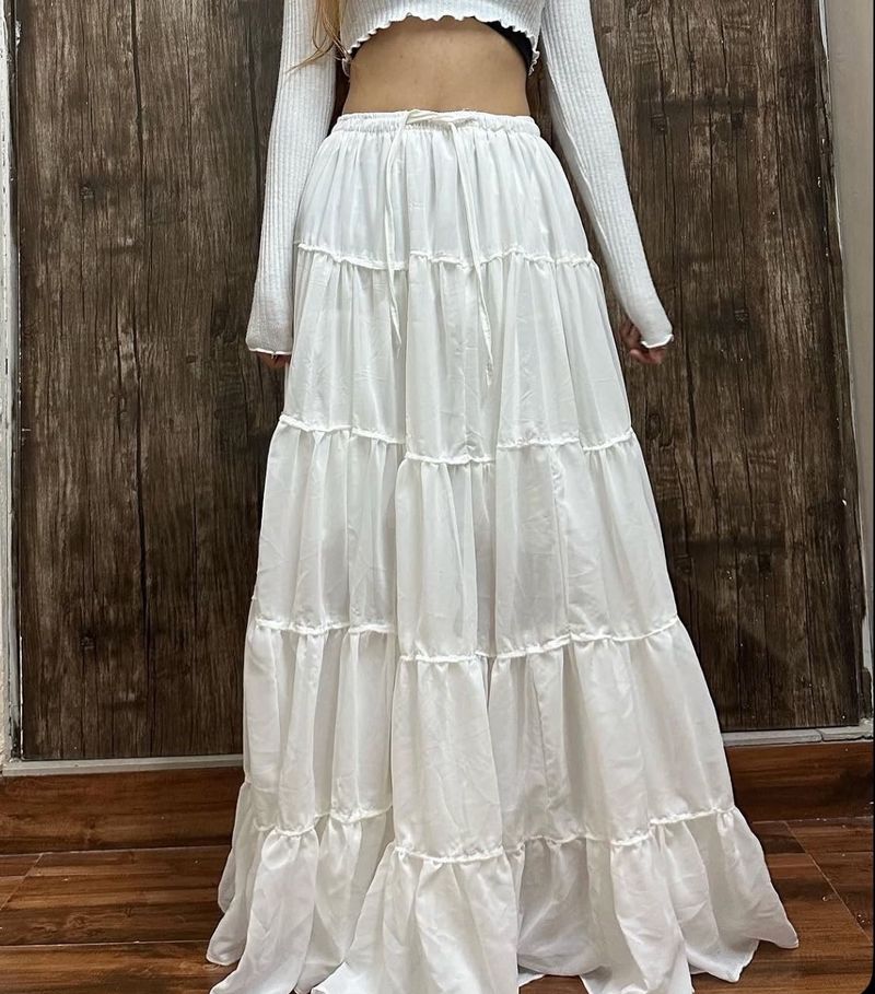 Soft girl Maxi Skirt - White 🤍