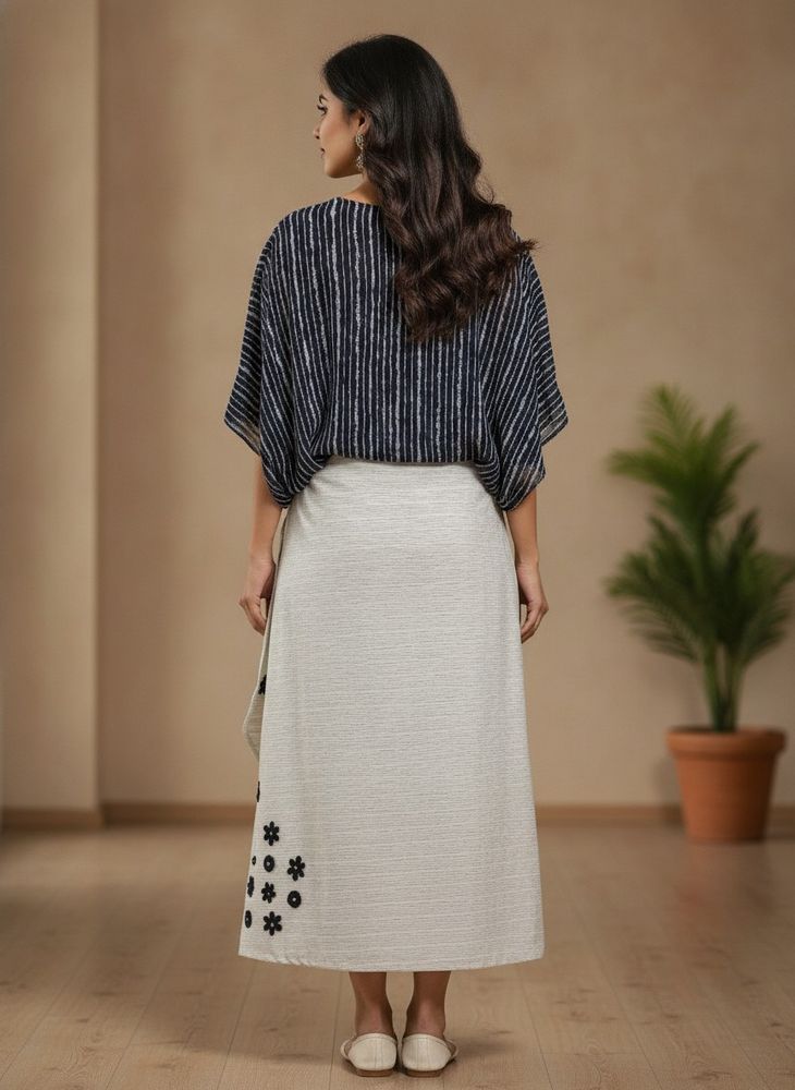 Chic Striped Kurta Set with Embellished Neckline