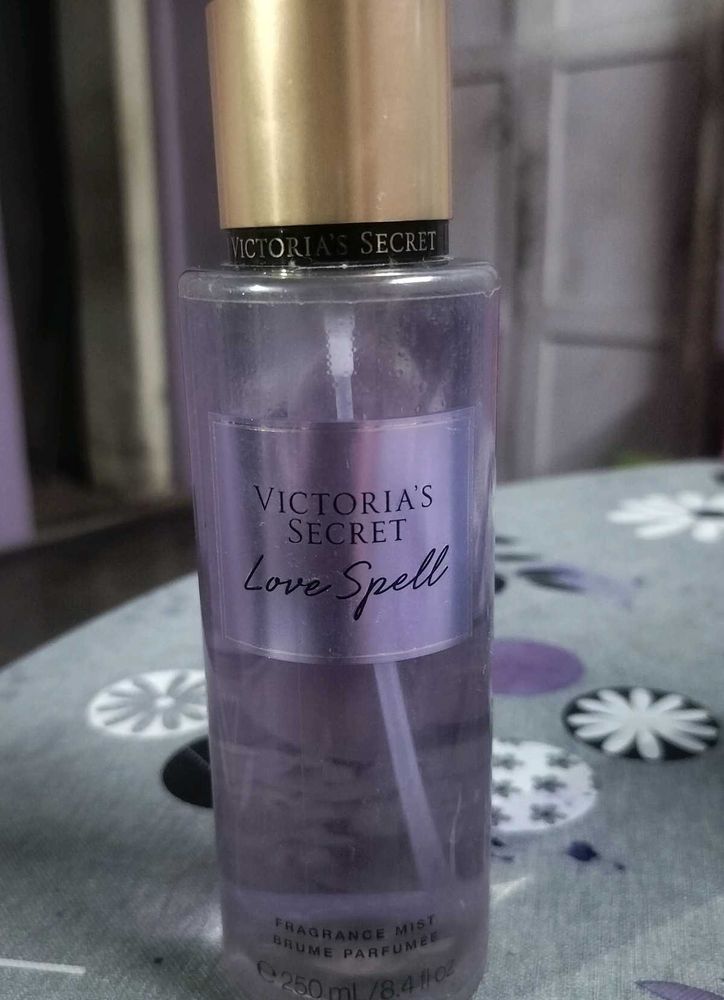 Victoria's Secret Love Spell Fragrance Mist