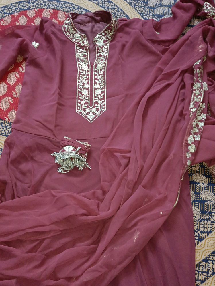 Beautiful Designer Gown With Attached Duppata And Waist Belt