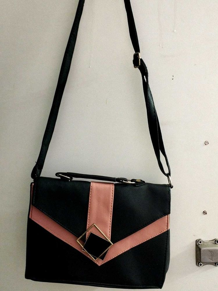 Chic Black &amp; Pink Shoulder Bag