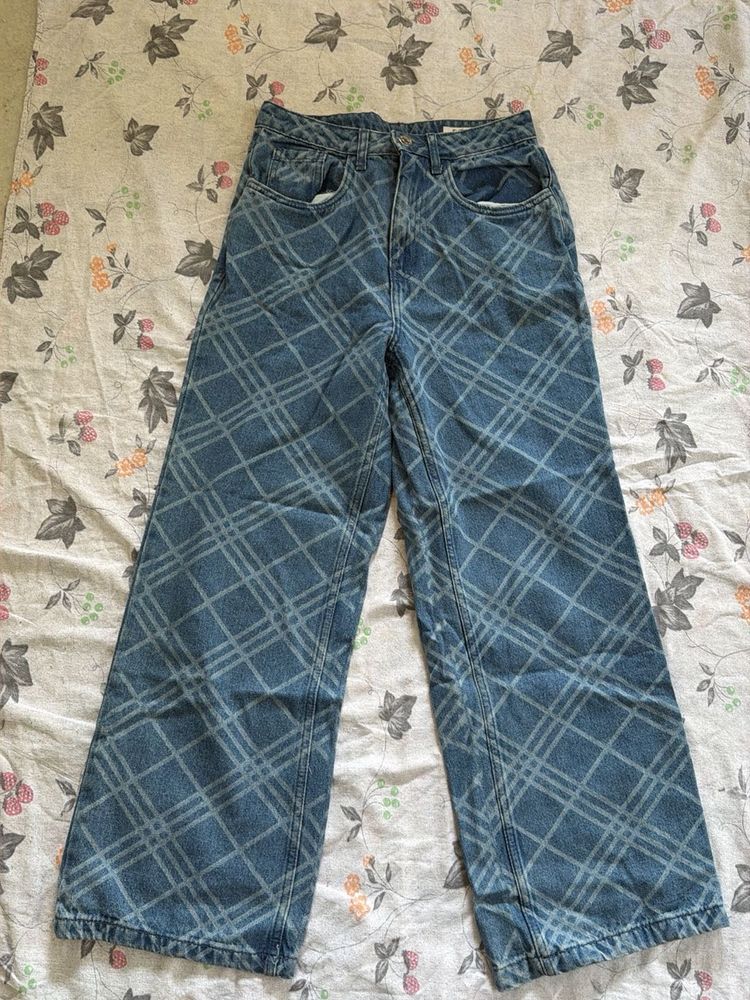 Unique Plaid Wide-Leg Jeans