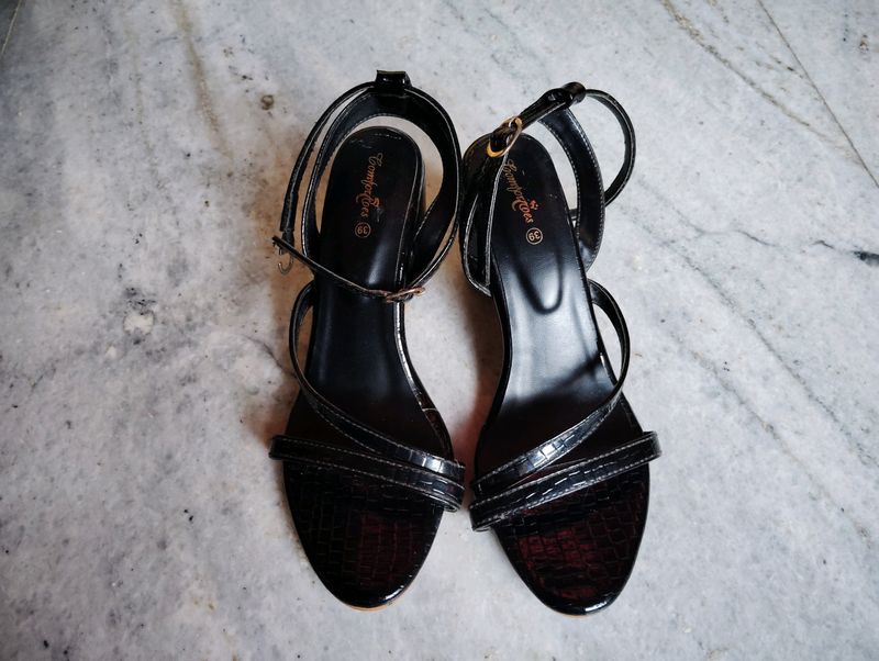 Black Heel Sandal.