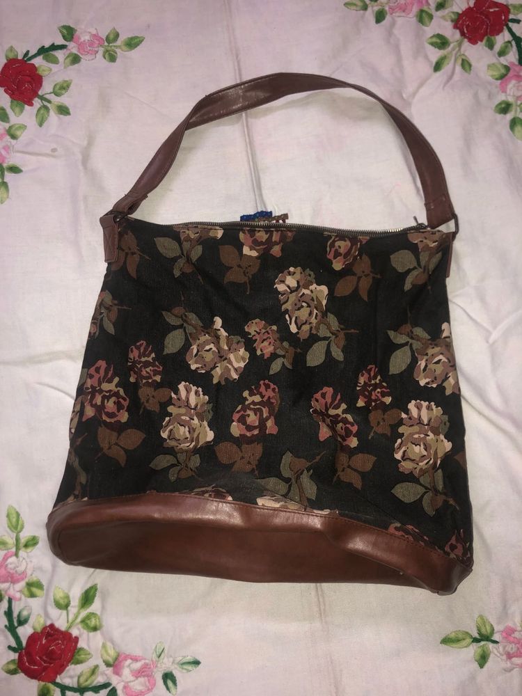 only limited time Vintage Floral Hobo Bag