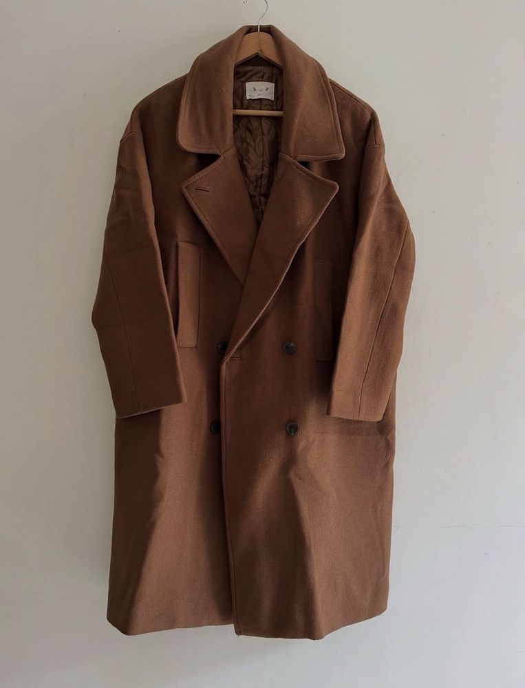 Oversized double breasted coat