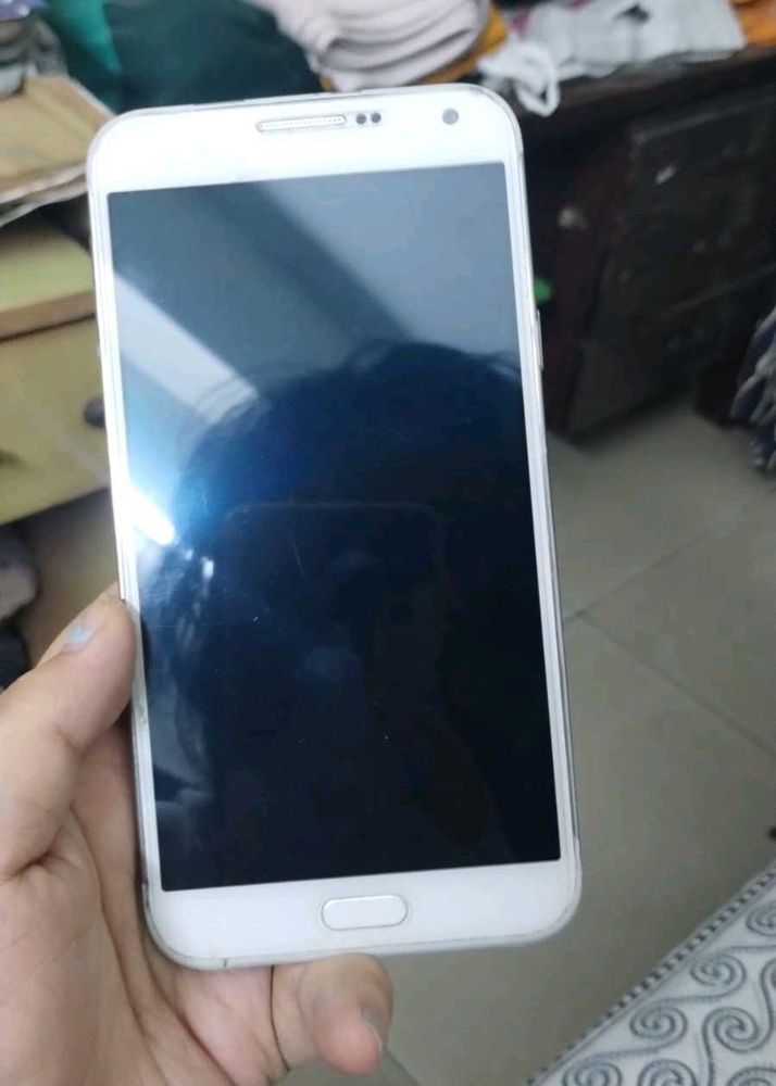 Samsung galaxy E7 DUOS Mobile Phone