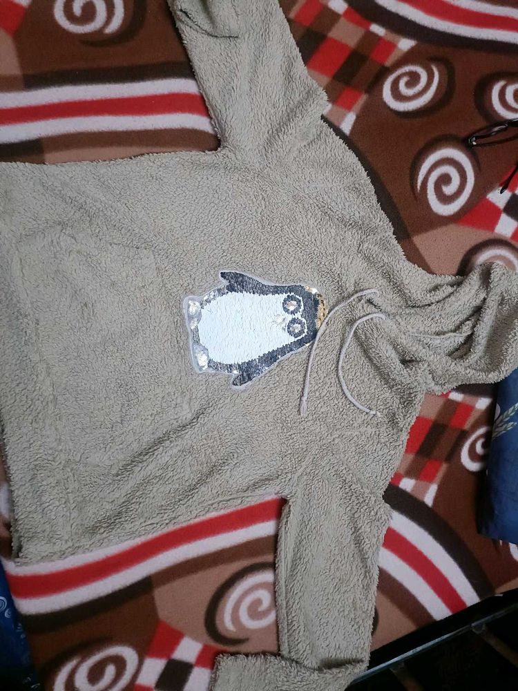 Smart Sequence Hoodie For Women In Xl Size