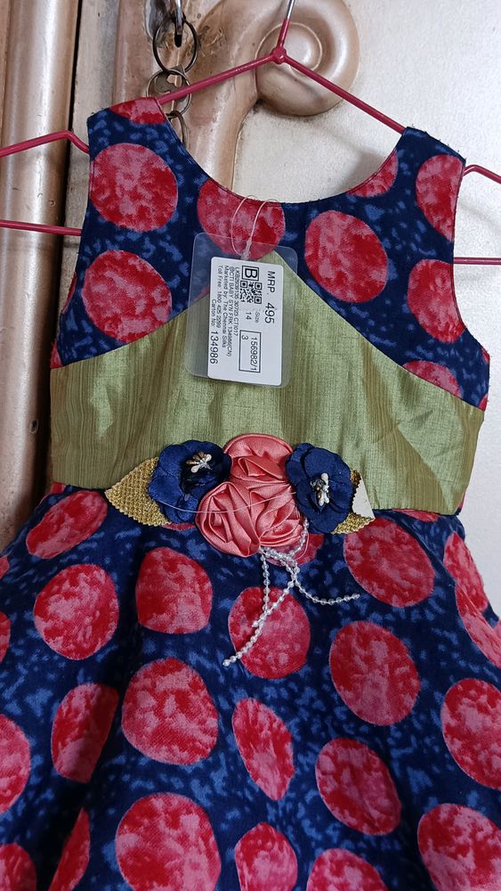 kids upto 1 year,  dress, unused. for girls