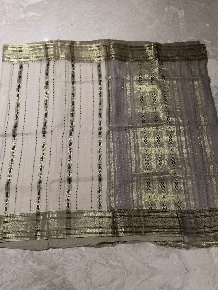 Beautiful Saree (Women's)