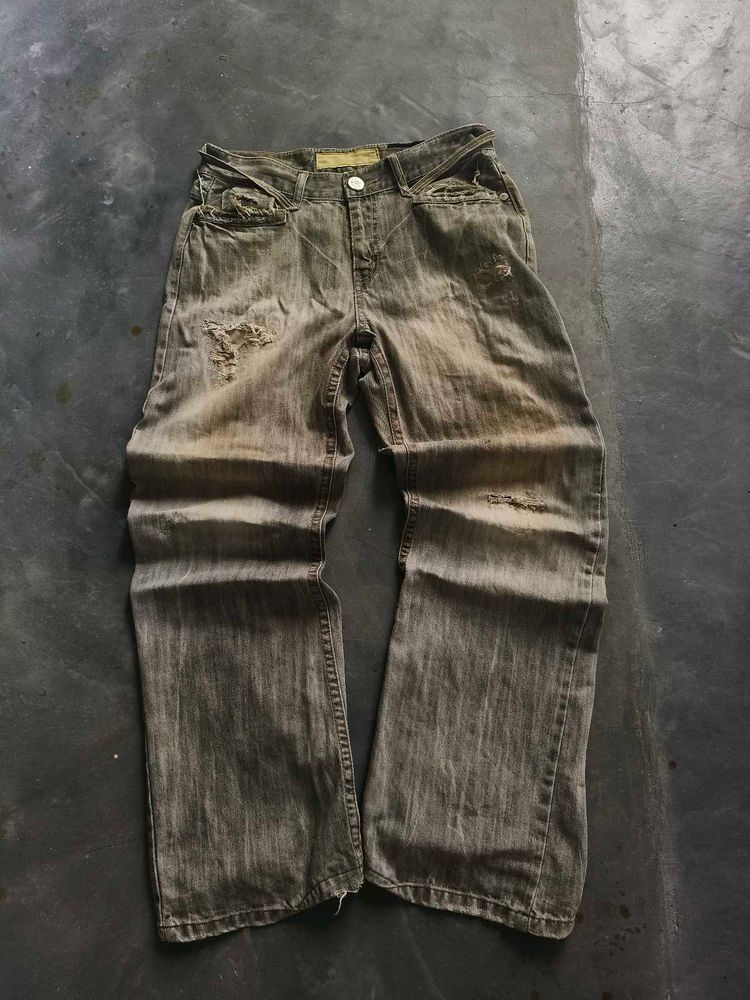 Distressed Grey Wash Denim Jeans