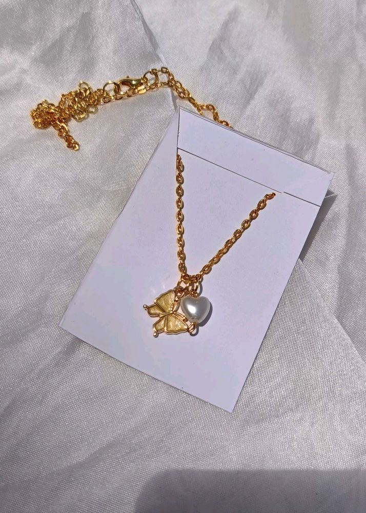 Butterfly Wid Heart Pendant ✨🎀