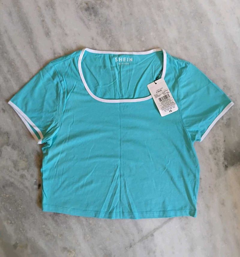 SHEIN Blue Cropped Top