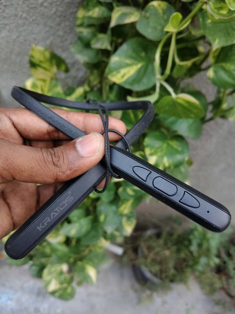 Kratos Wireless Neckband Earphones