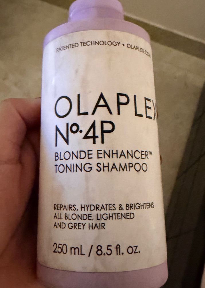 Olaplex No. 4P Blonde Enhancer Toning Shampoo