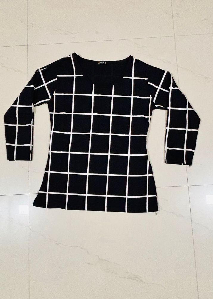 Black &amp; White Grid Print Top