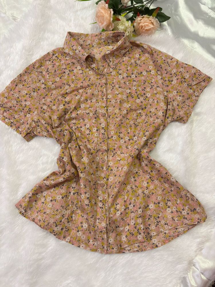 Chic Floral Print Short Sleeve Button-Up Top