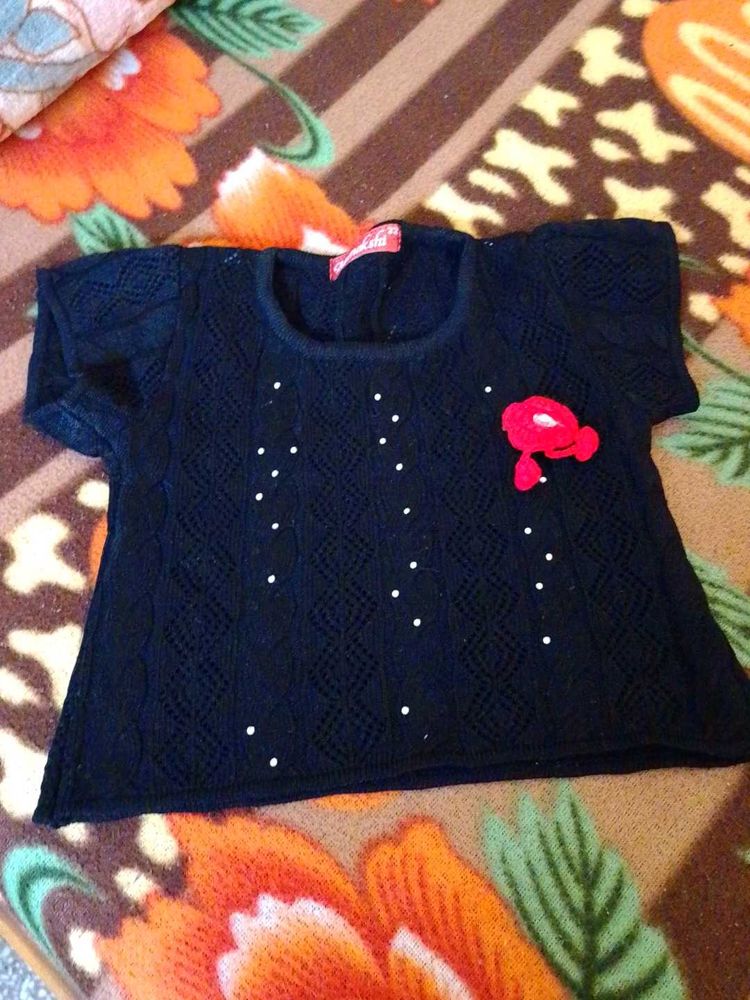 Cute Black Knit Top