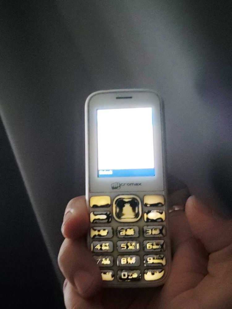 Micromax X2050 Dual Sim Camera Vintage phone Pro