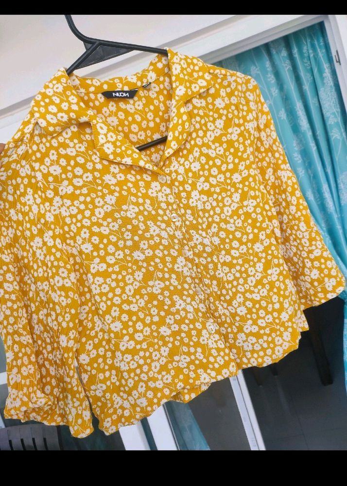 Yellow cute crop top