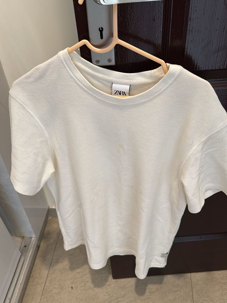 Zara Cream Textured T-shirt