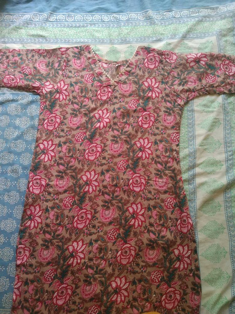 Beautiful Floral Print Kurta