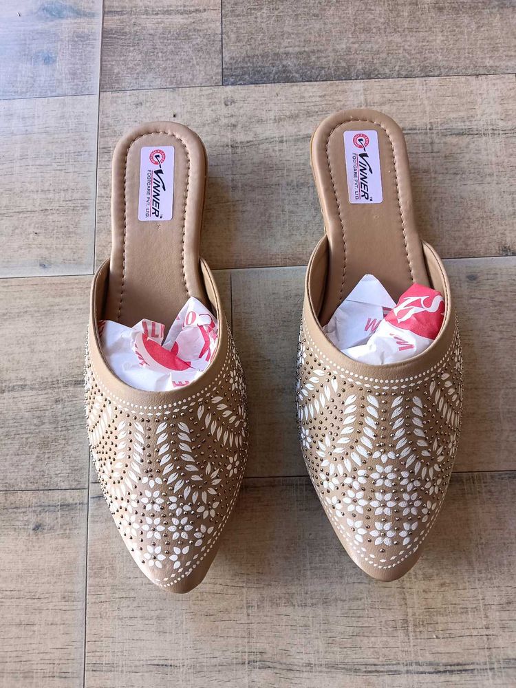 Elegant Embellished Flat Sandals