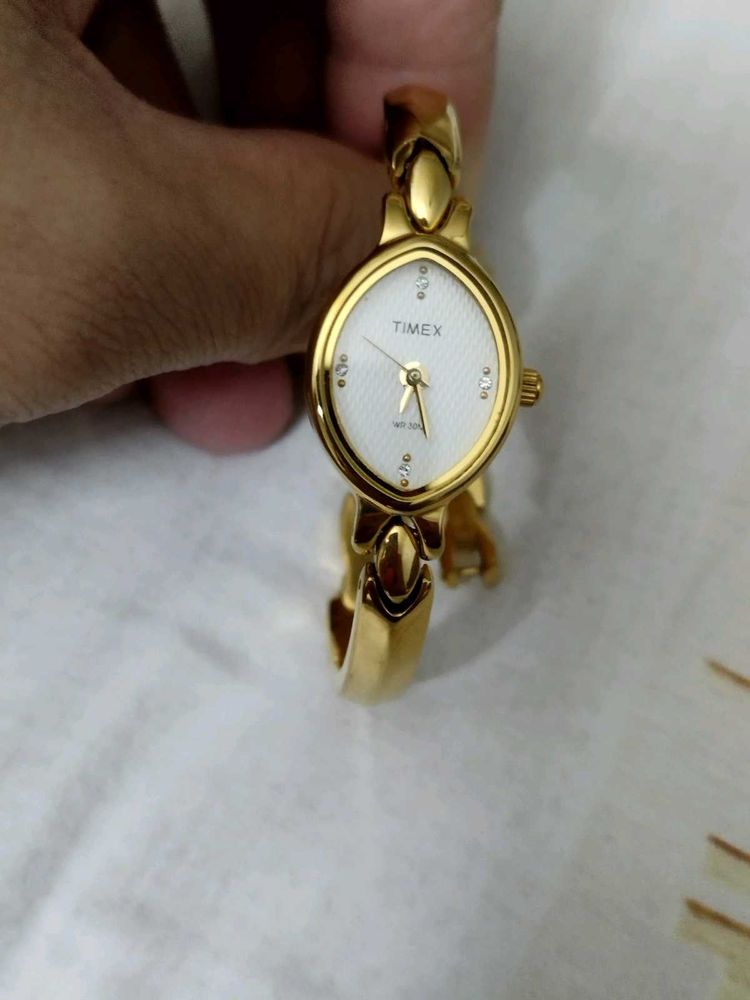 Timex Women's Gold Tone Bracelet Watch