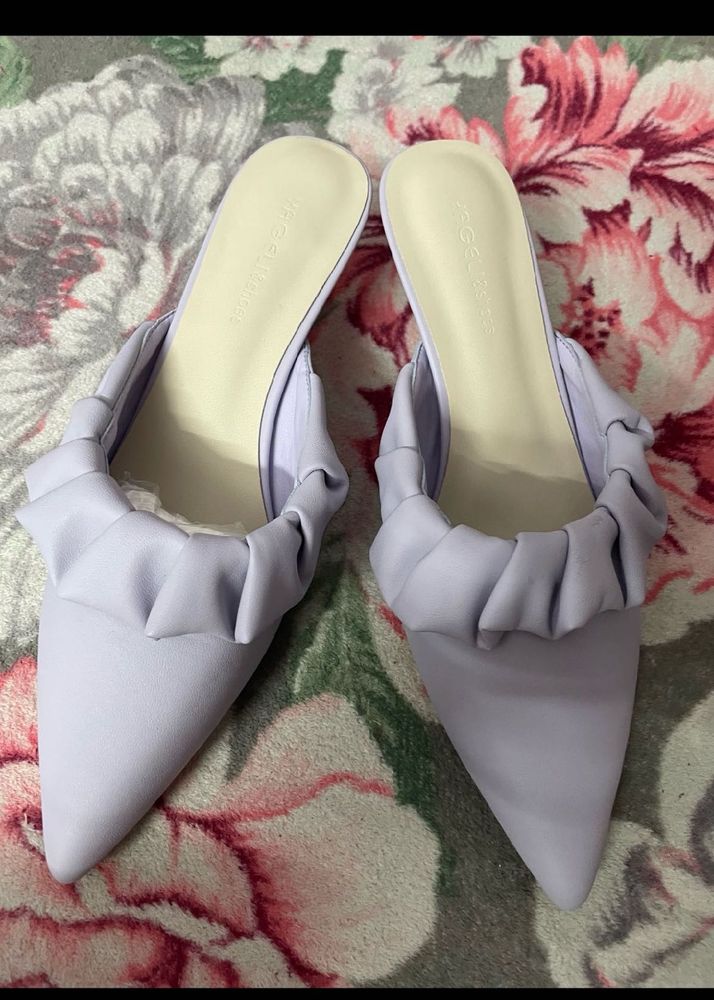 Lavender Ruffled Pointed Mules
